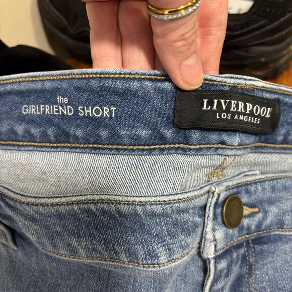 Liverpool Los Angeles Women’s Marley Monet Girlfriend Denim Shorts Size 24W - Picture 2 of 6